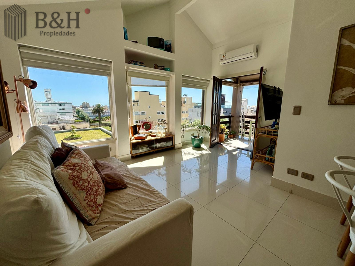 Apartamento ID.7631 - Apartamento en venta de 2 dormitorios, en peninsula.
