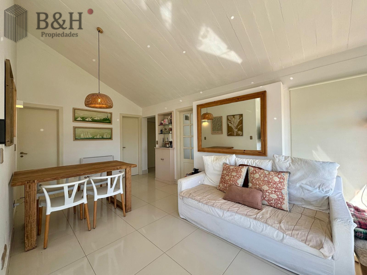 Apartamento ID.7631 - Apartamento en venta de 2 dormitorios, en peninsula.
