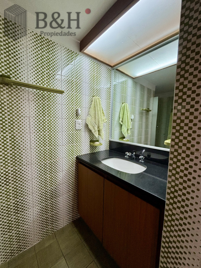 Apartamento ID.7445 - Venta apartamento 2 dormitorios y medio en Península 