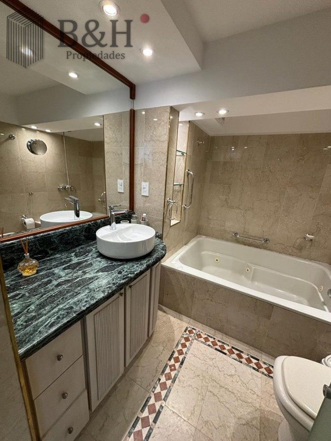 Apartamento ID.1597 - Apartamento en alquiler temporal, de 3 dormitorios. en zona brava!