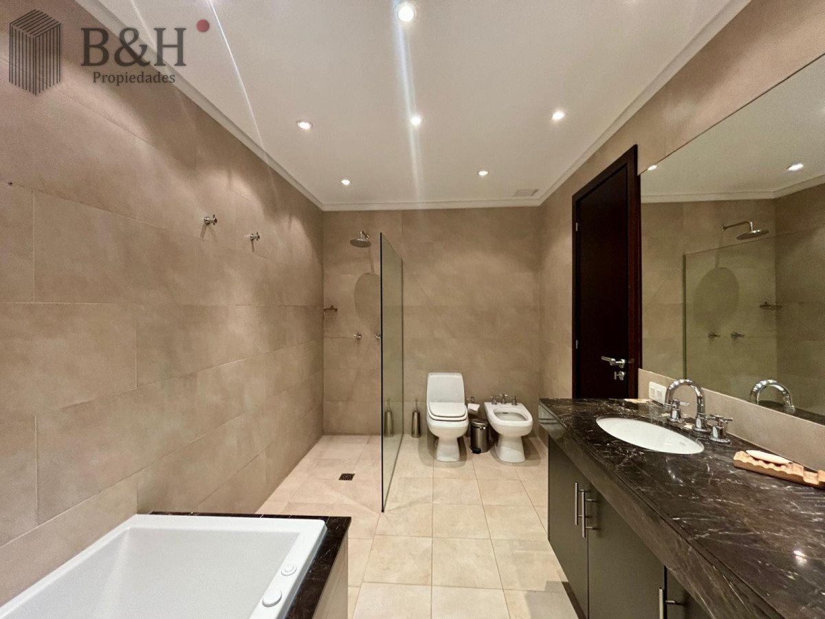 Apartamento ID.3647 - Apartamento en venta de 3 dormitorios en La Barra