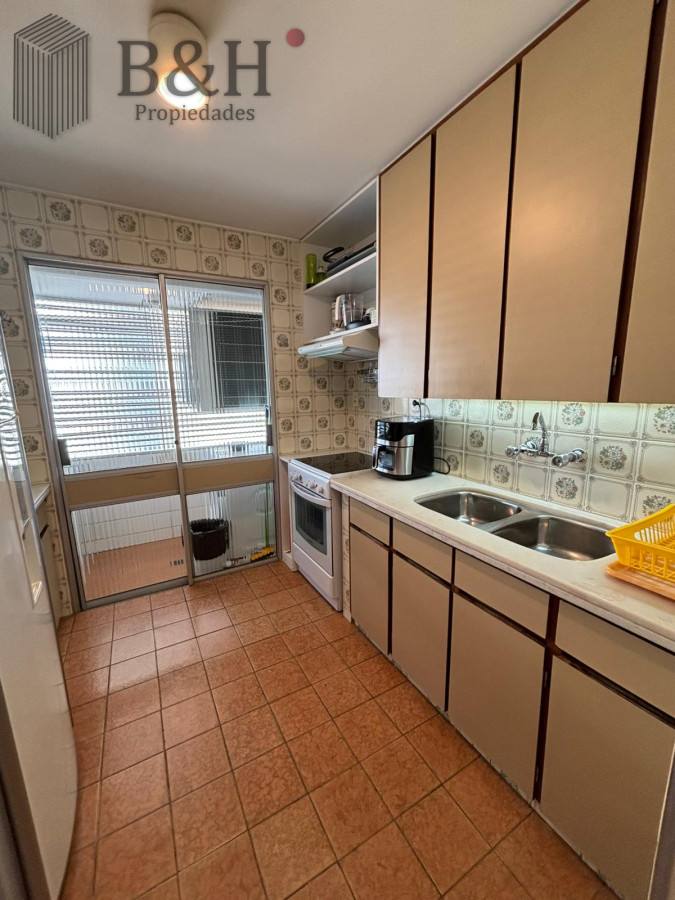 Apartamento ID.6249 - Apartamento en alquiler temporal, de 3 dormitorios, en playa mansa.