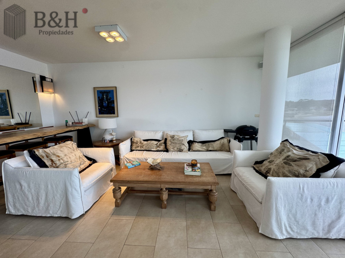 Apartamento ID.3647 - Apartamento en venta de 3 dormitorios en La Barra