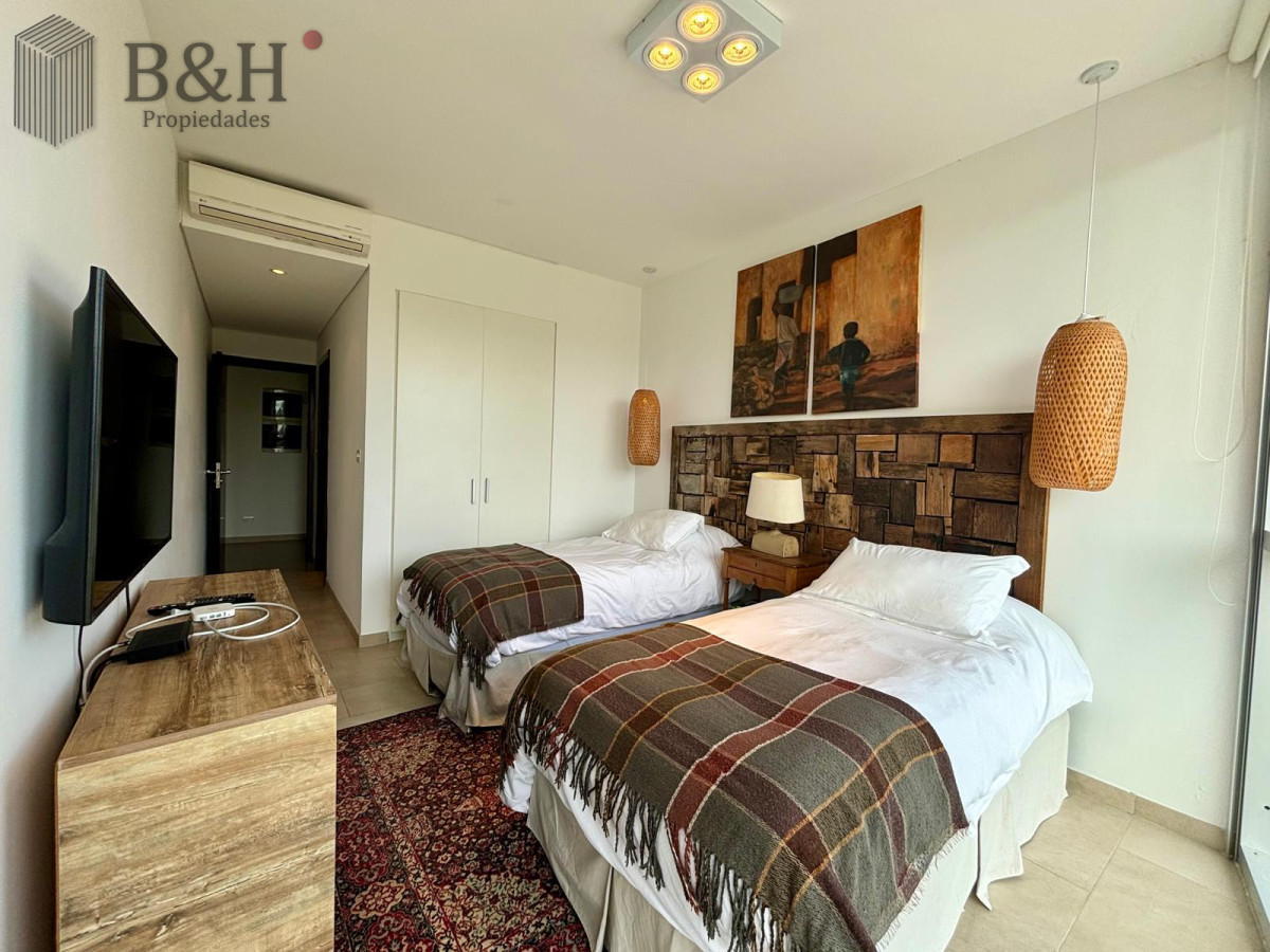 Apartamento ID.3647 - Apartamento en venta de 3 dormitorios en La Barra