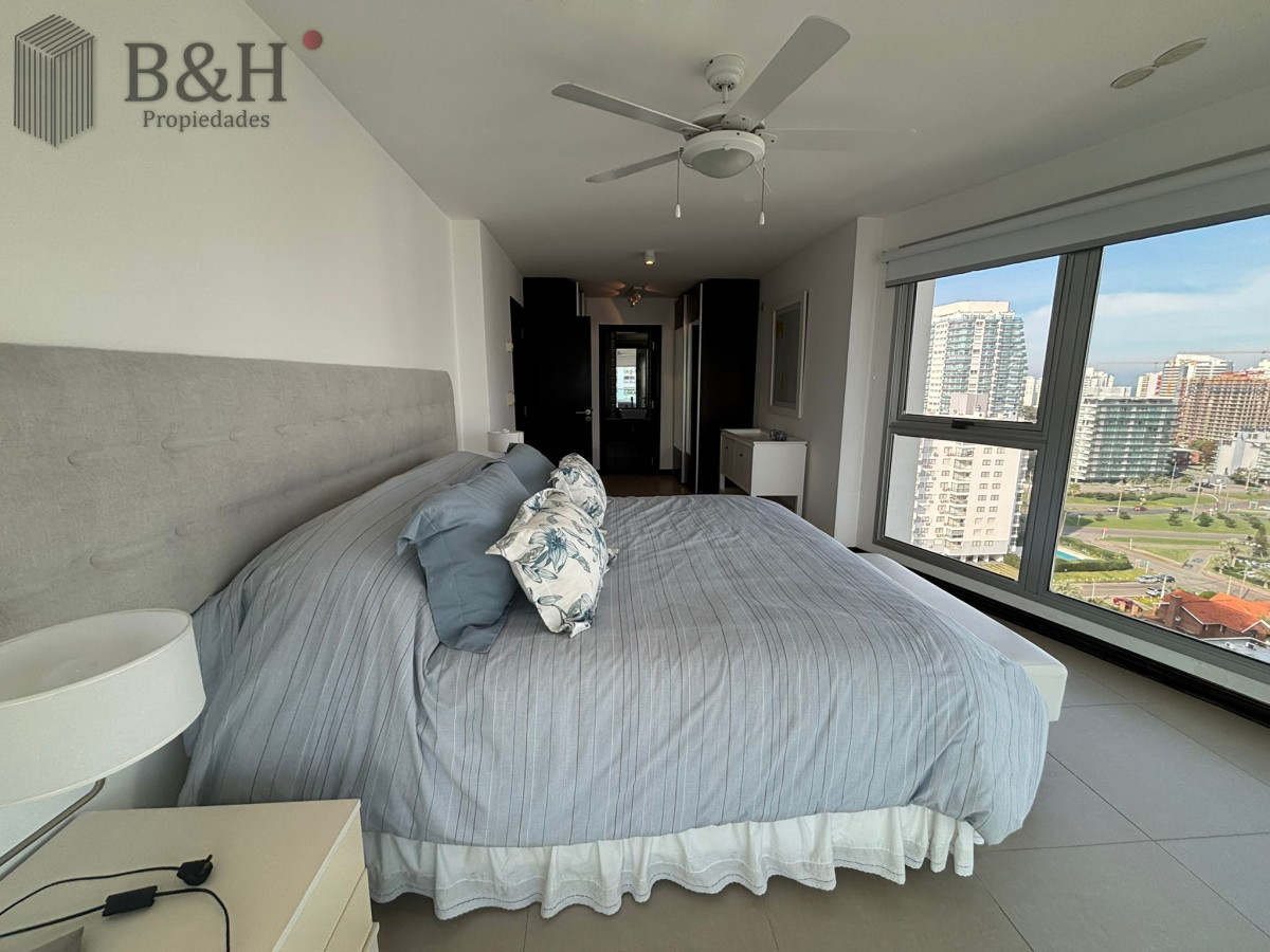 Apartamento ID.5055 - Apartamento en alquiler invernal de 3 suites en Gala Tower playa mansa