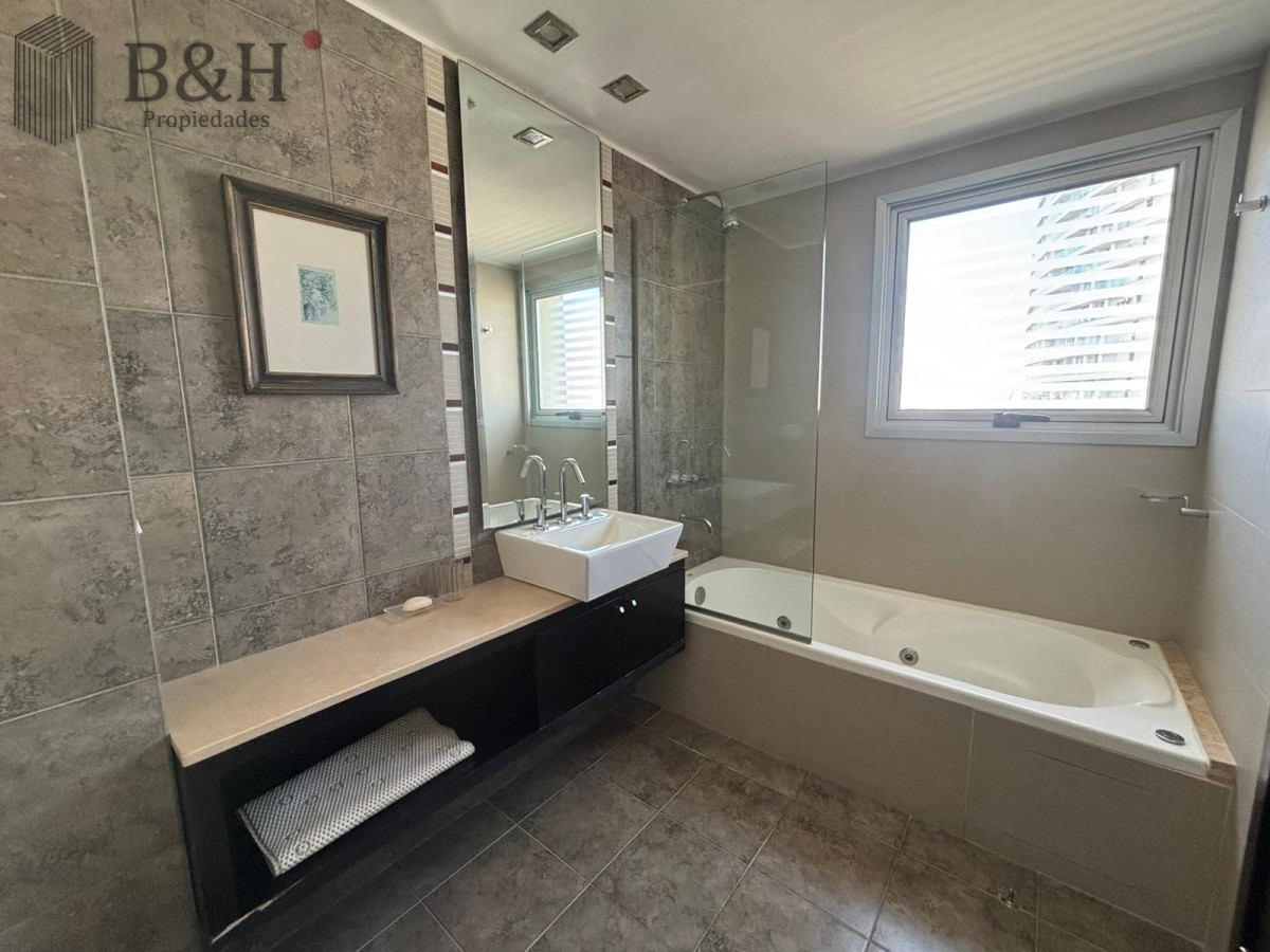 Apartamento ID.5055 - Apartamento en alquiler invernal de 3 suites en Gala Tower playa mansa