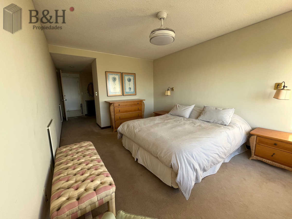 Apartamento ID.685 - Apartamento en venta playa brava - piso alto en Tiburon II