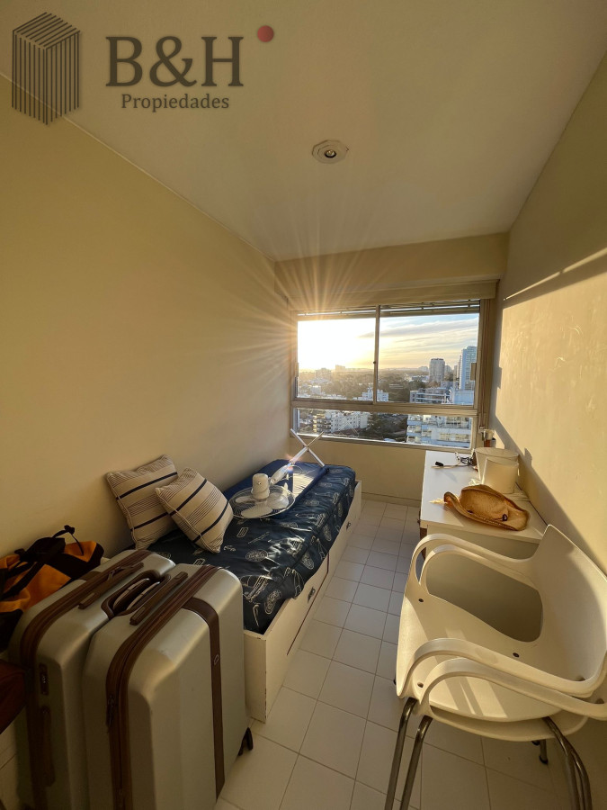 Apartamento ID.685 - Apartamento en venta playa brava - piso alto en Tiburon II