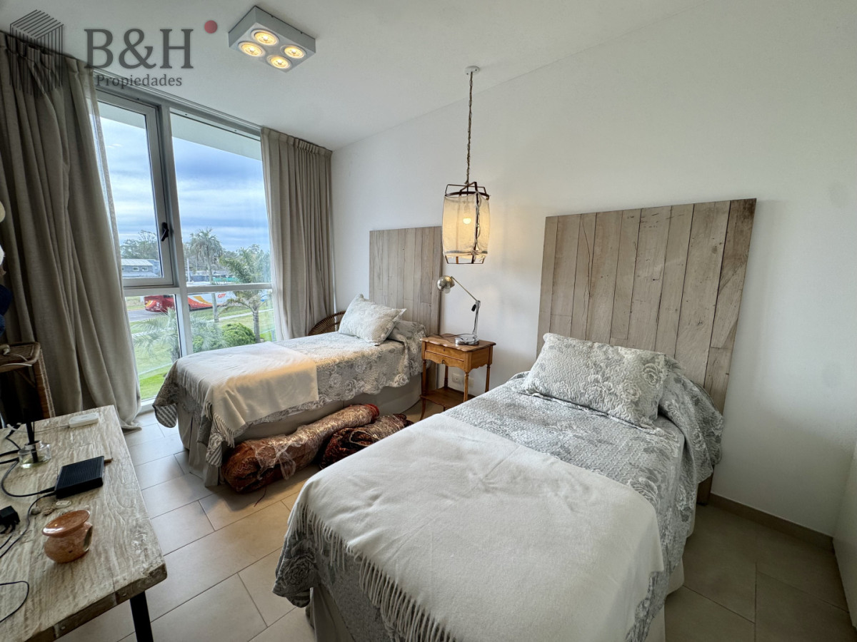 Apartamento ID.3647 - Apartamento en venta de 3 dormitorios en La Barra