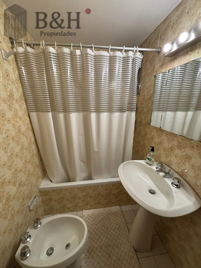 Apartamento ID.6249 - Apartamento en alquiler temporal, de 3 dormitorios, en playa mansa.
