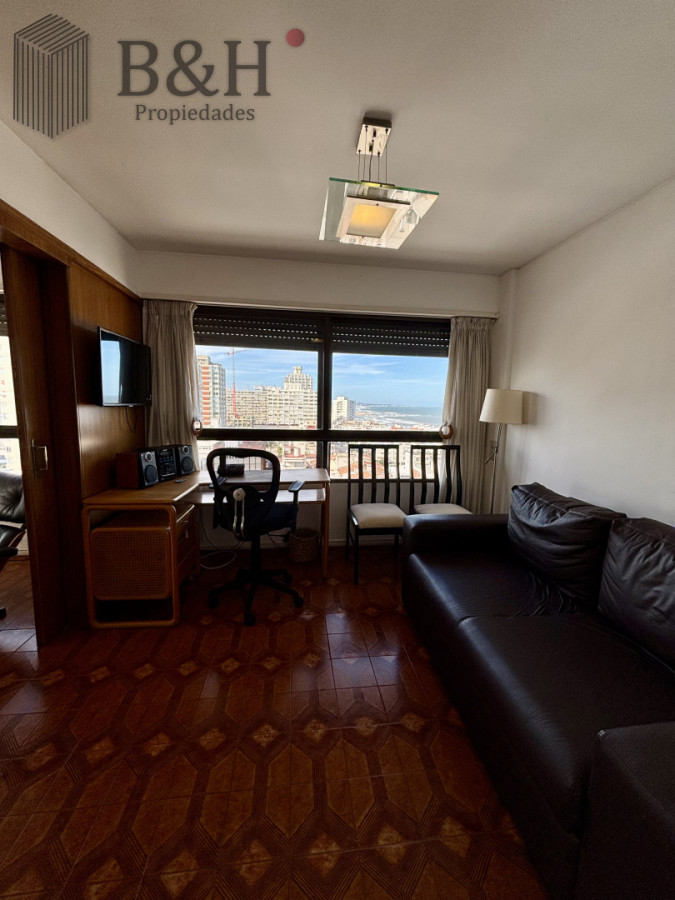 Apartamento ID.7445 - Venta apartamento 2 dormitorios y medio en Península 