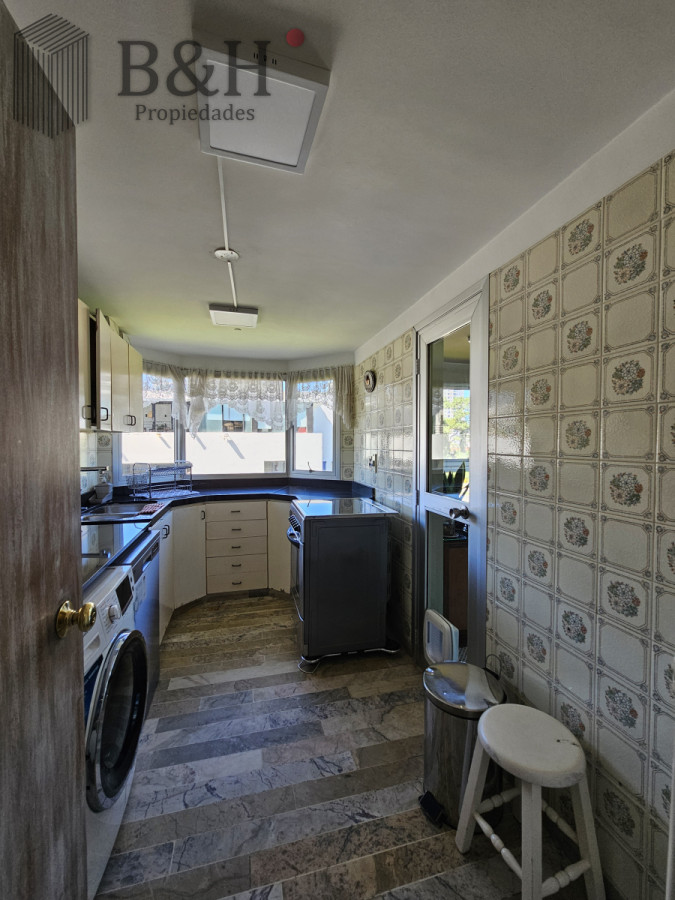 Apartamento ID.6452 - Apartamento en venta de 3 dormitorios en zona Punta Shopping, Punta del Este