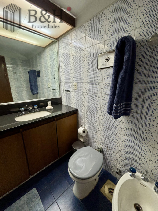 Apartamento ID.7445 - Venta apartamento 2 dormitorios y medio en Península 