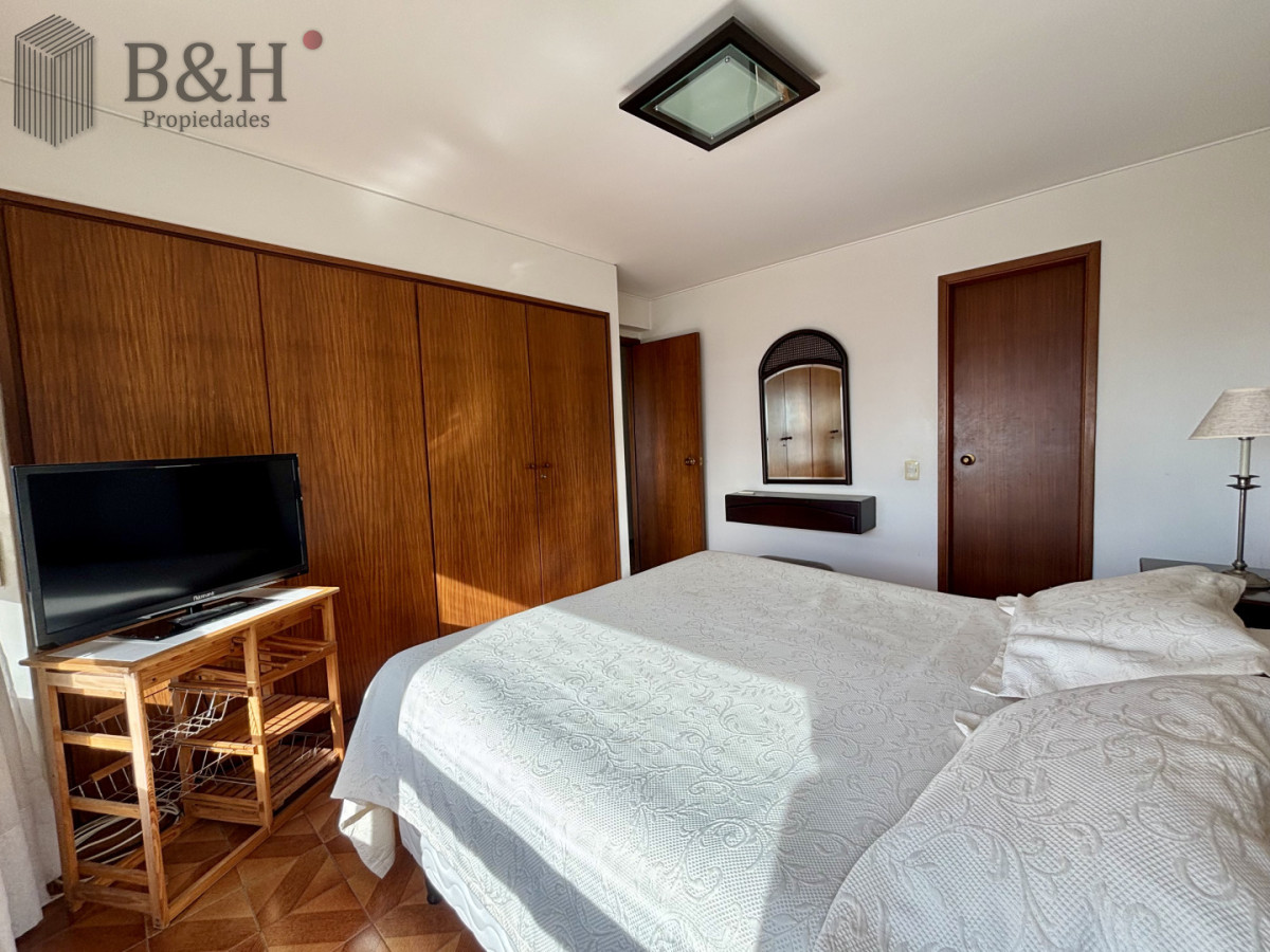 Apartamento ID.7445 - Venta apartamento 2 dormitorios y medio en Península 