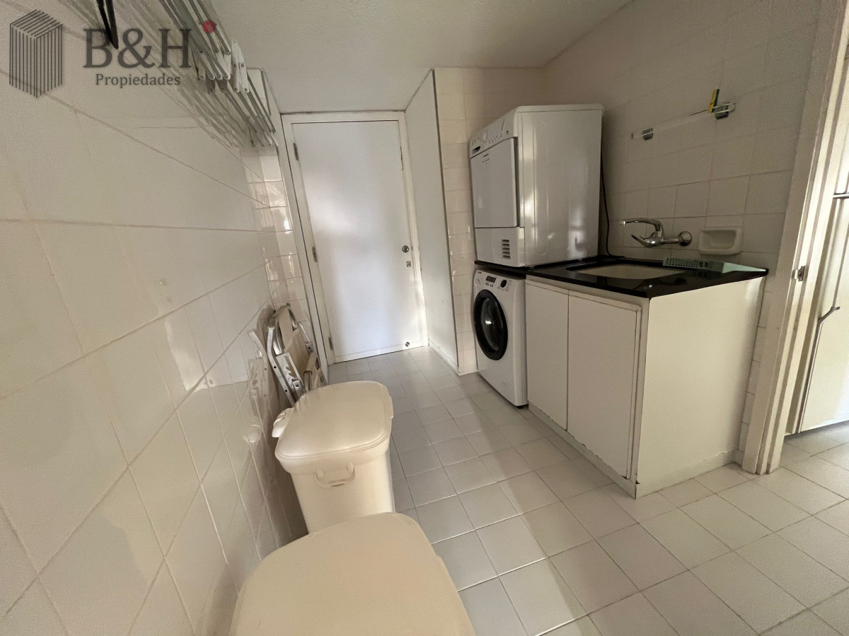 Apartamento ID.685 - Apartamento en venta playa brava - piso alto en Tiburon II