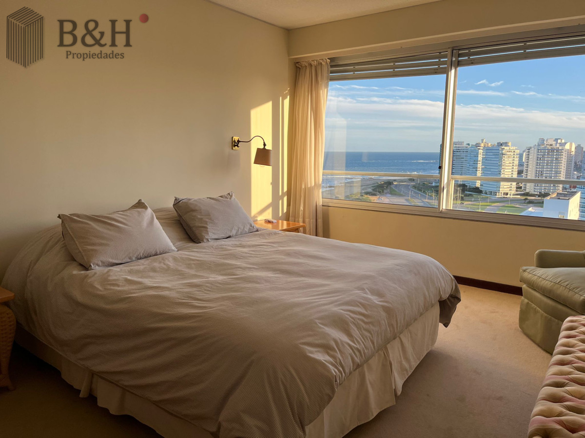 Apartamento ID.685 - Apartamento en venta playa brava - piso alto en Tiburon II