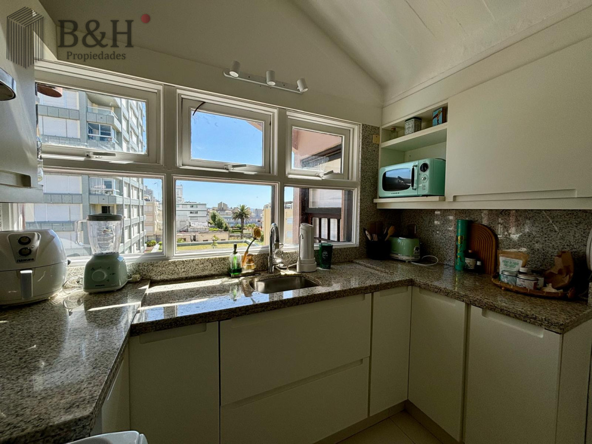Apartamento ID.7631 - Apartamento en venta de 2 dormitorios, en peninsula.