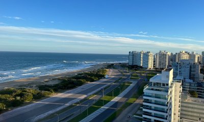 Apartamento en venta playa brava - piso alto en Tiburon II