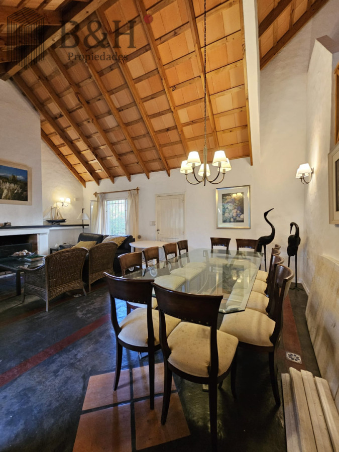Casa ID.7453 - Venta casa de 3 dormitorios en Aidy Grill Punta Del Este