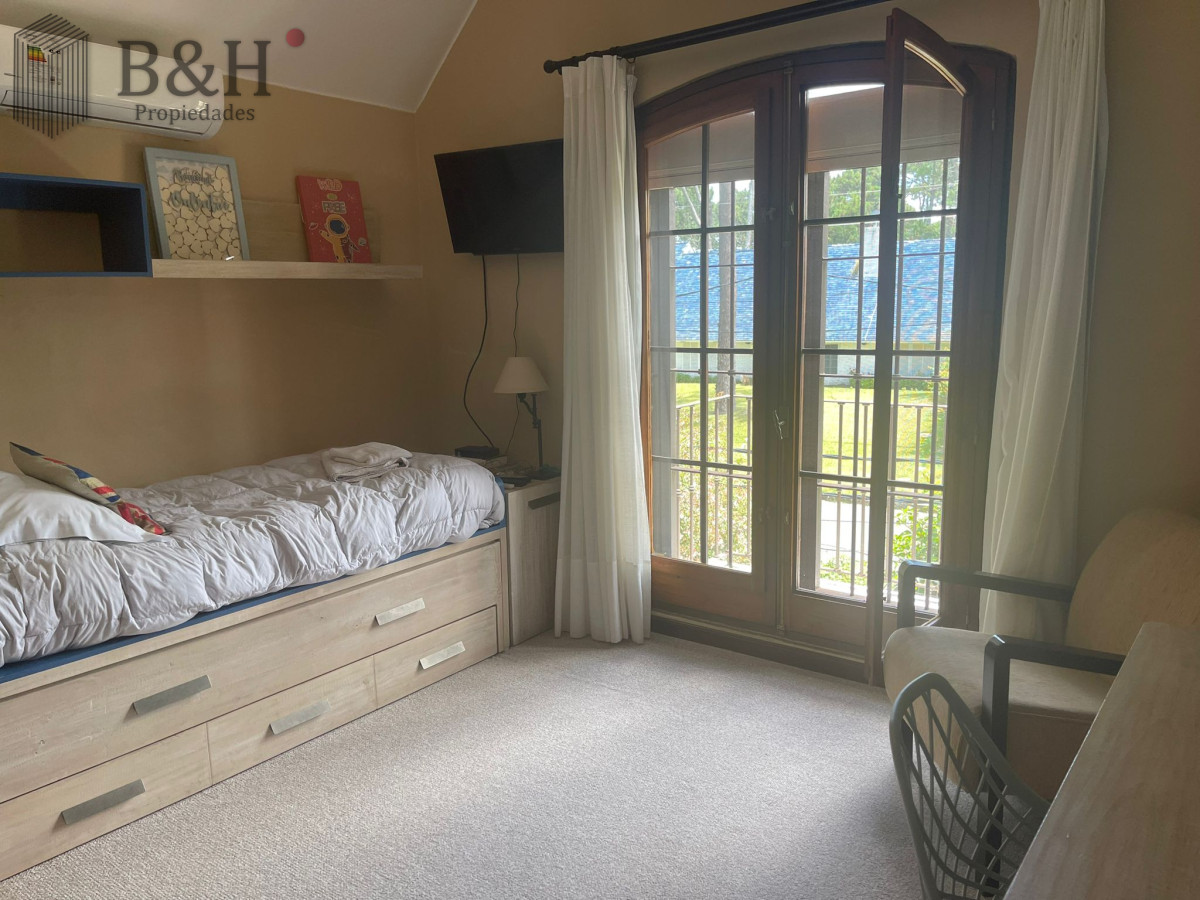 Casa ID.4181 - Hermosa casa ubicada en Playa Mansa Punta Del Este