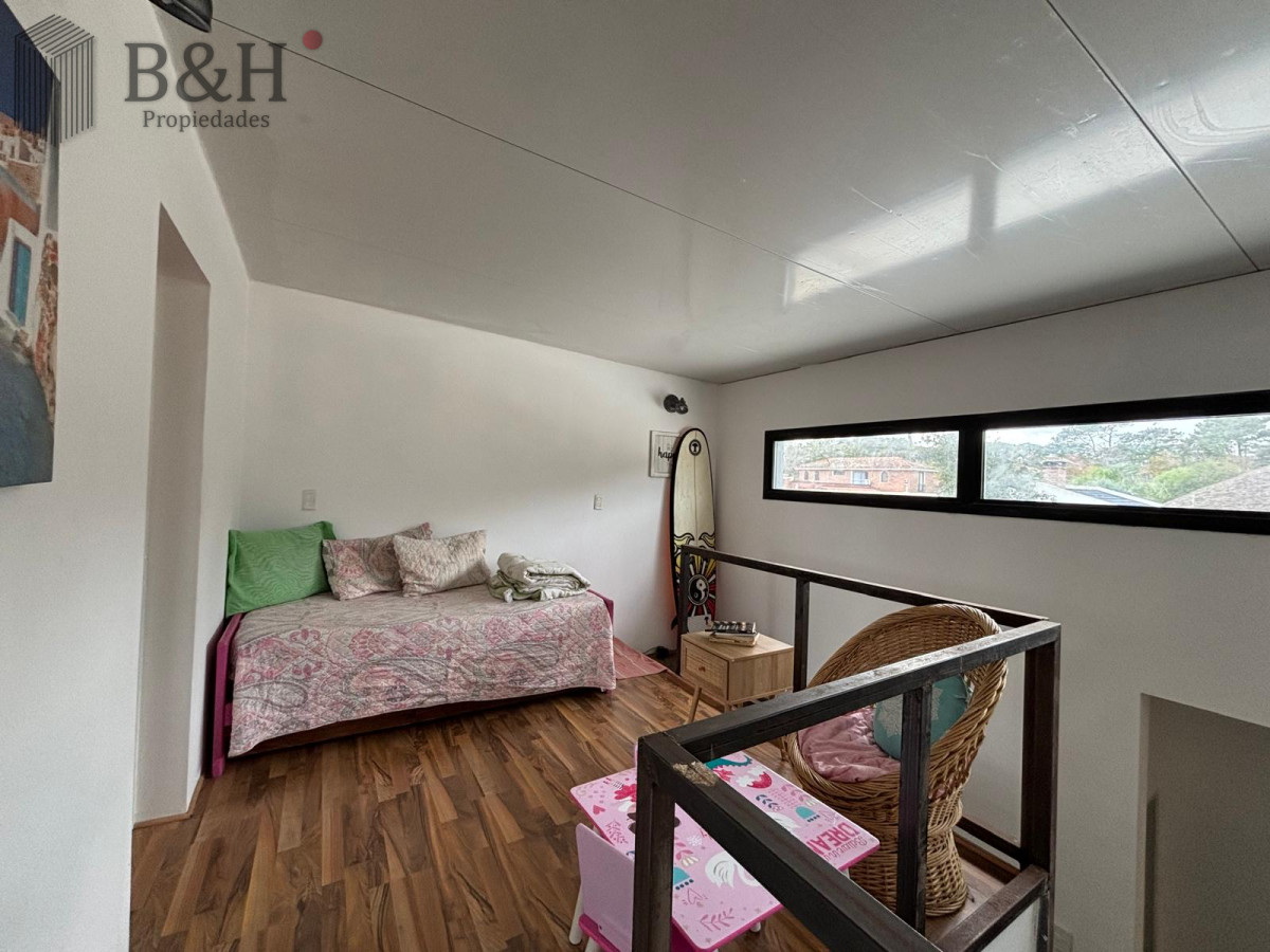 Casa ID.4800 - Casa en venta de 3 dormitorios en Pinares con Piscina