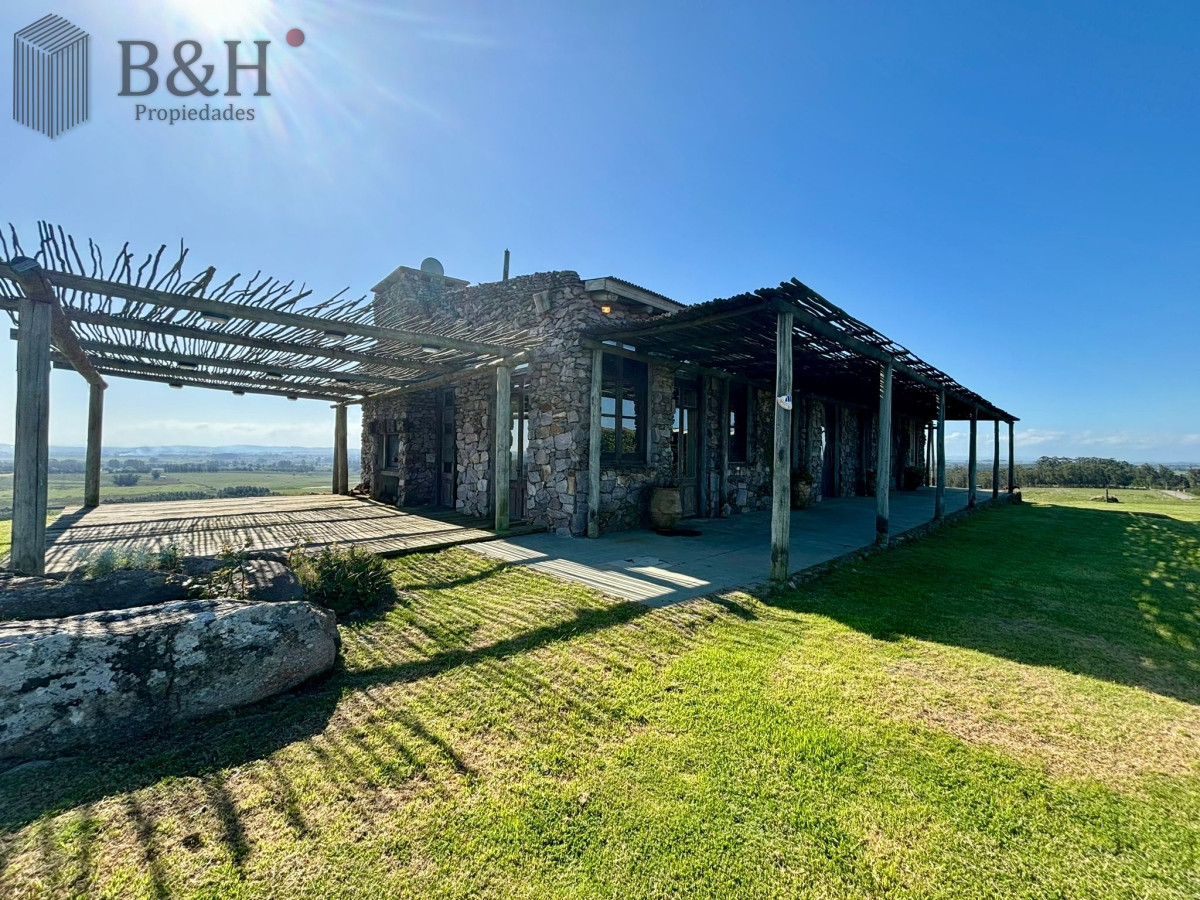 Casa ID.3571 - Chacra en alquiler temporal de 4 dormitorios, en La Barra