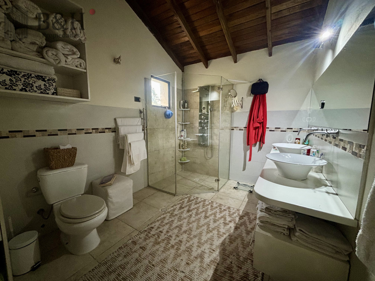 Casa ID.6423 - Casa en venta de 3 dormitorios en Golf, Punta del Este