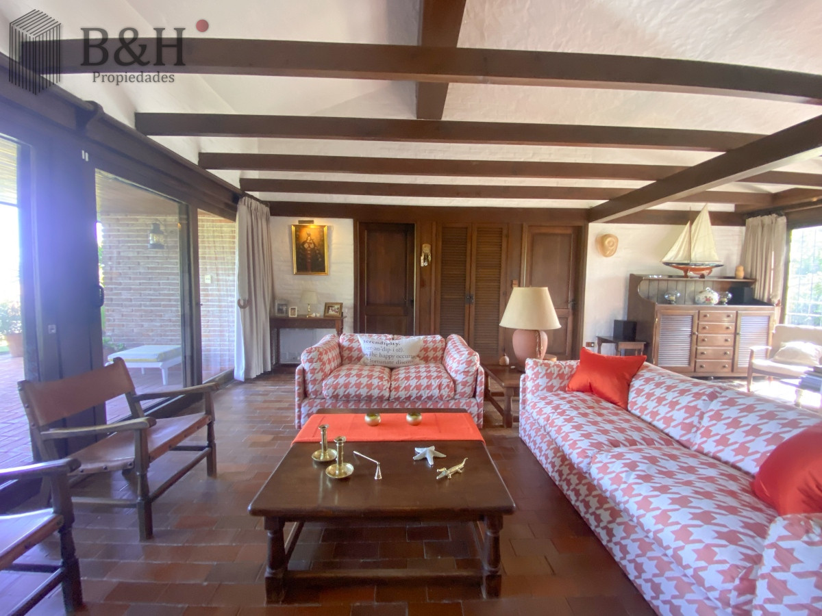 Casa ID.1523 - Casa en venta de 3 dormitorios en Rincón del Indio ! 