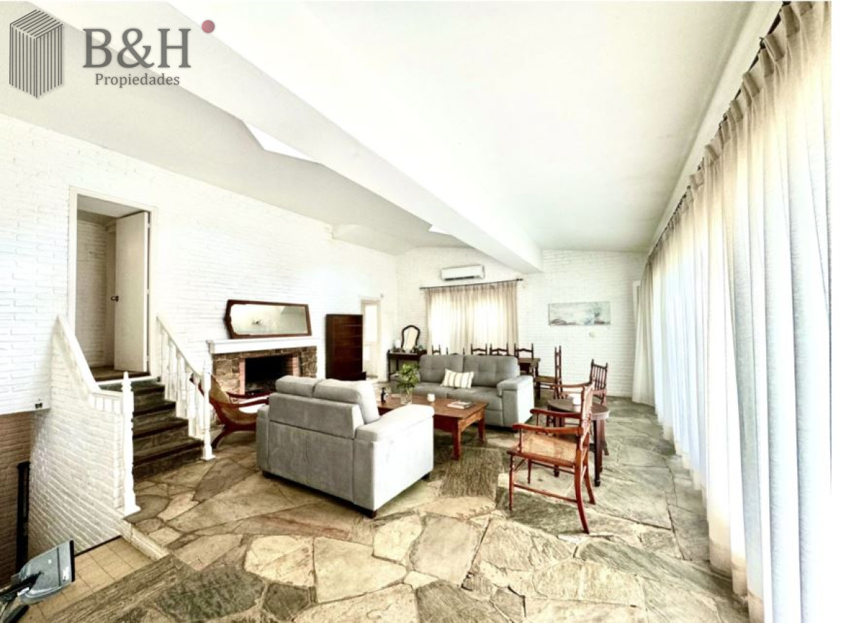 Casa ID.6454 - Casa de 5 dormitorios en San Rafael