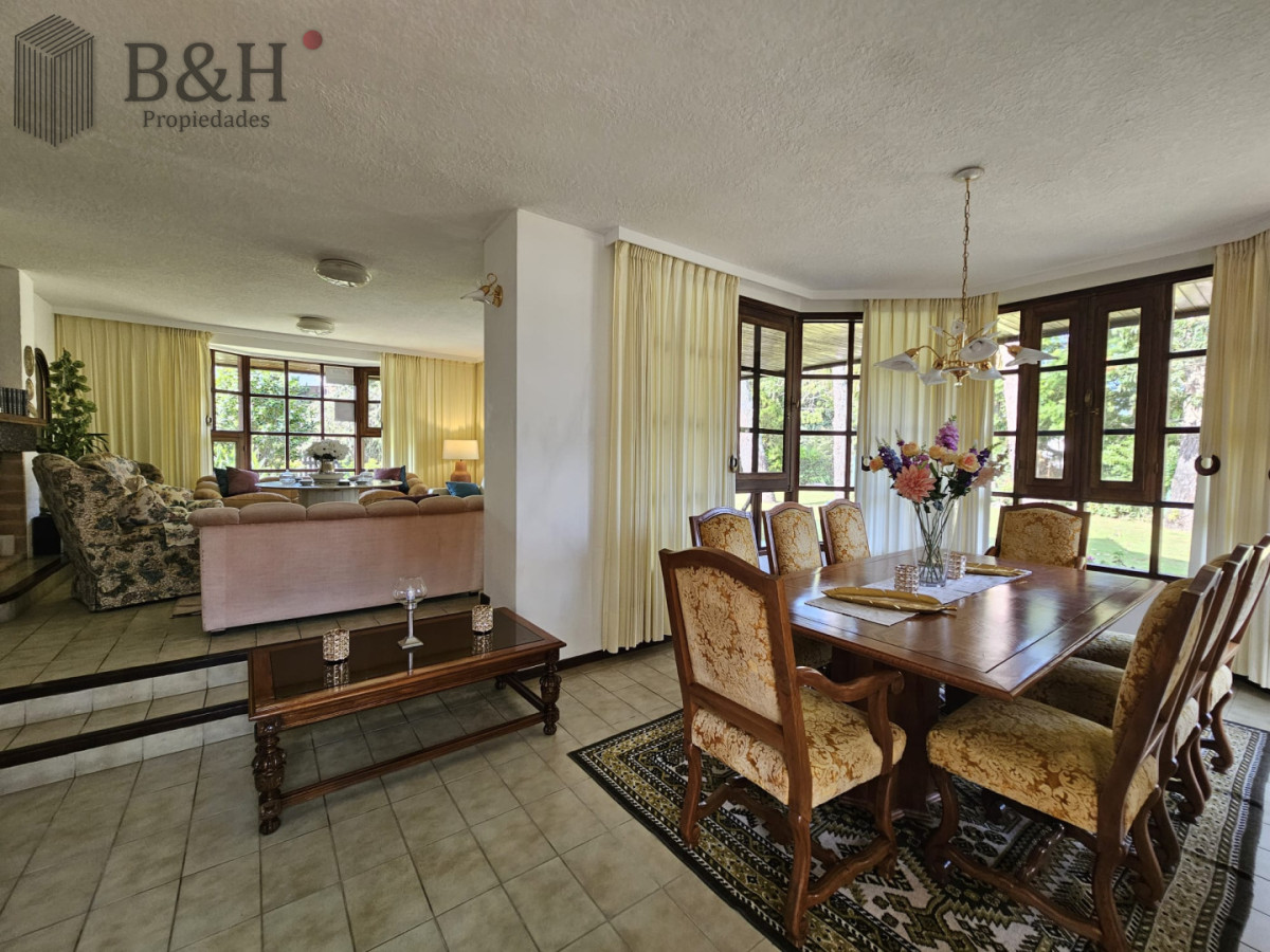 Casa ID.6424 - Gran casa en venta en zona comercial de Lugano San Rafael