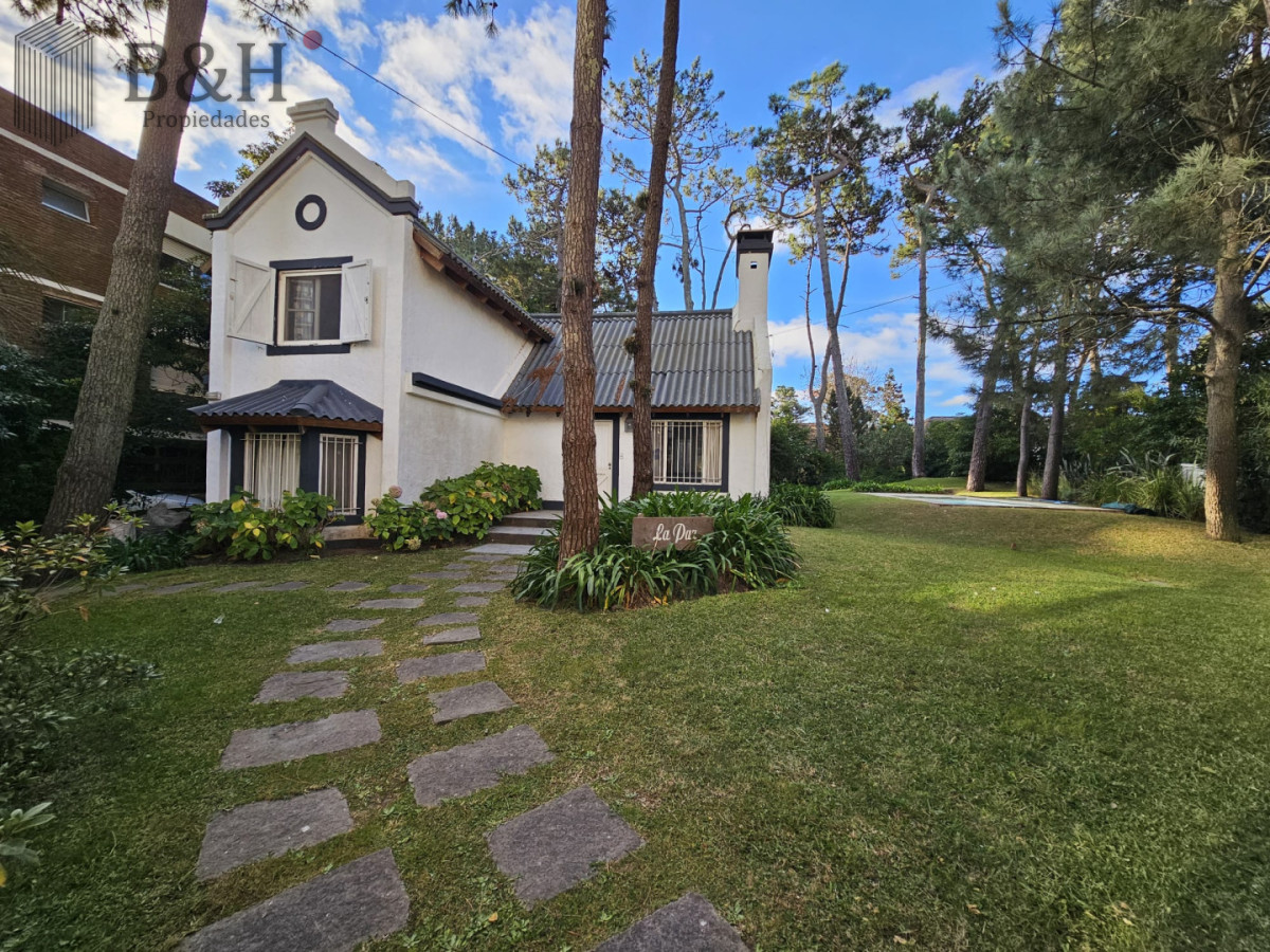 Casa ID.7453 - Venta casa de 3 dormitorios en Aidy Grill Punta Del Este