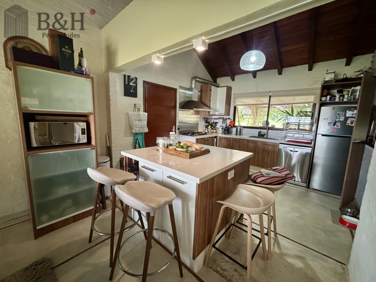 Casa ID.6423 - Casa en venta de 3 dormitorios en Golf, Punta del Este