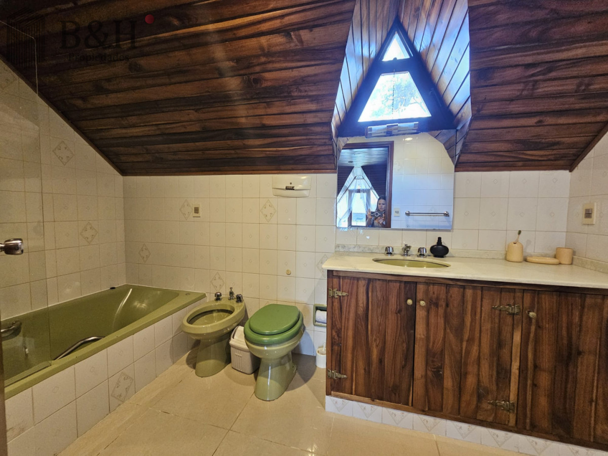Casa ID.6424 - Gran casa en venta en zona comercial de Lugano San Rafael