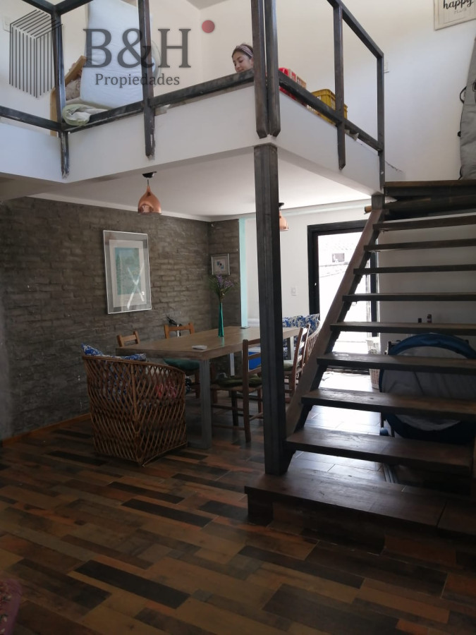 Casa ID.4800 - Casa en venta de 3 dormitorios en Pinares con Piscina