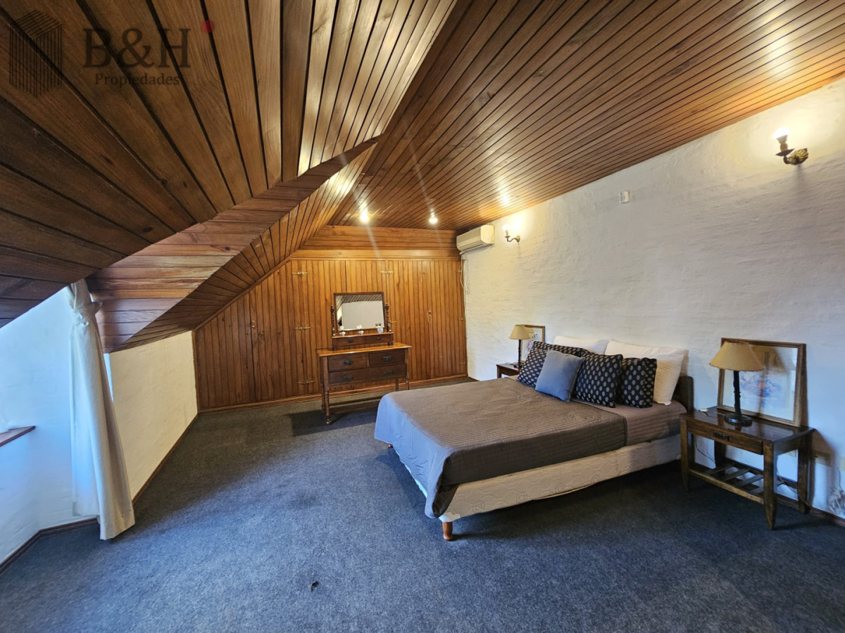 Casa ID.6424 - Gran casa en venta en zona comercial de Lugano San Rafael