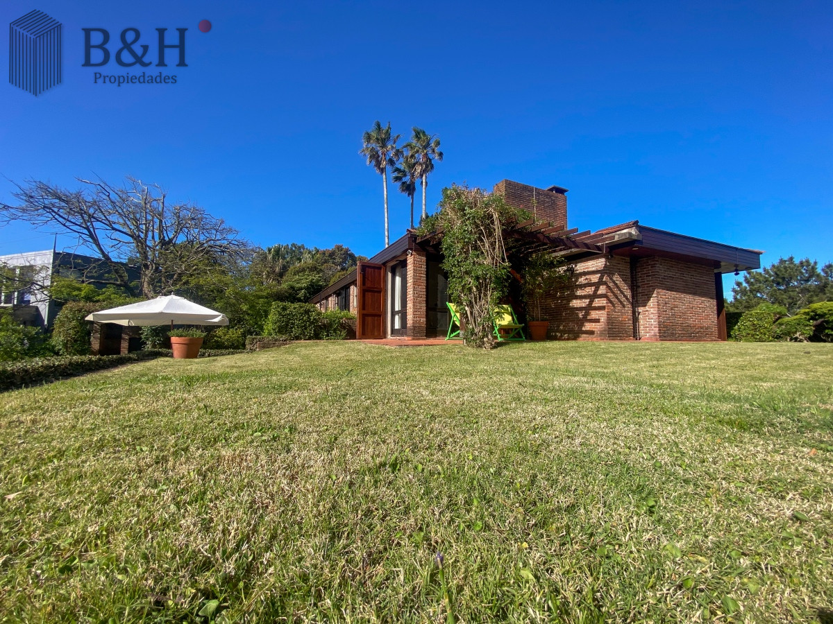 Casa ID.1523 - Casa en venta de 3 dormitorios en Rincón del Indio ! 