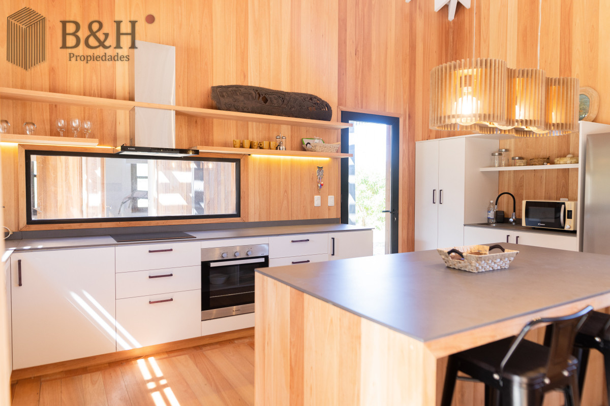 Casa ID.3152 - Casa en venta de 4 dormitorios, en Jose Ignacio, Barrio Laguna Escondida