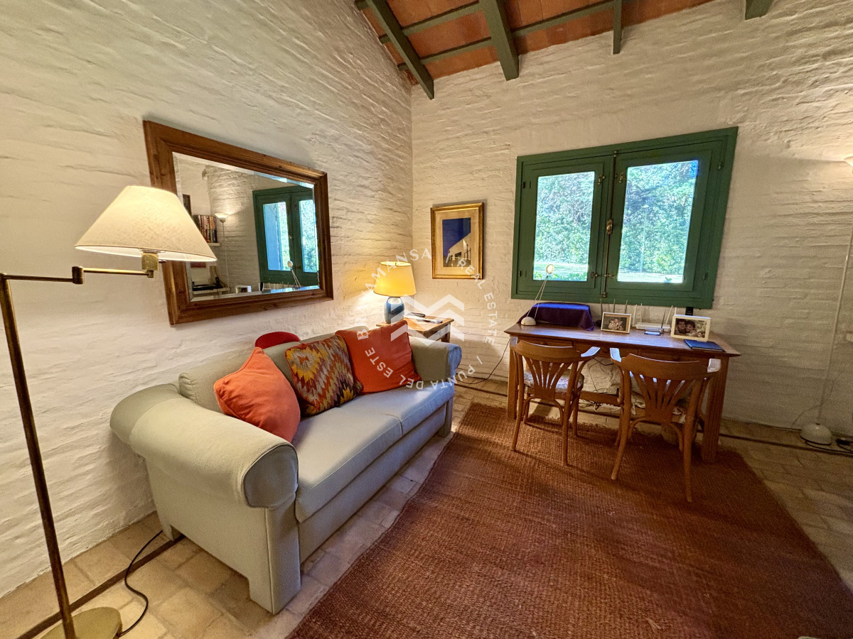 Casa ID.939 - Venta casa de 5 dormitorios en barrio Golf, Punta del Este