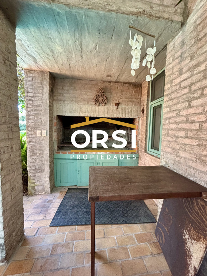 Casa ID.343 - Casa en venta de 5 dormitorios en el Golf