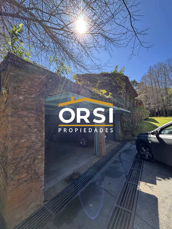 Casa ID.343 - Casa en venta de 5 dormitorios en el Golf