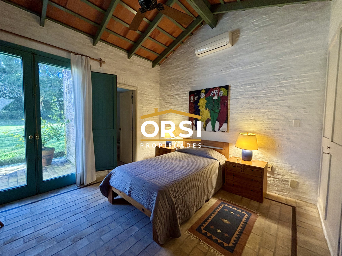 Casa ID.343 - Casa en venta de 5 dormitorios en el Golf