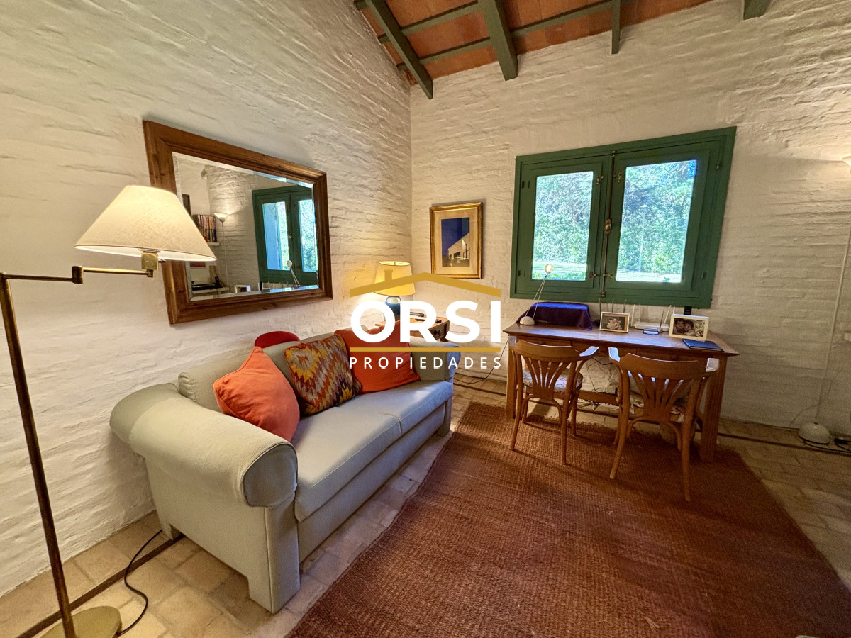 Casa ID.343 - Casa en venta de 5 dormitorios en el Golf