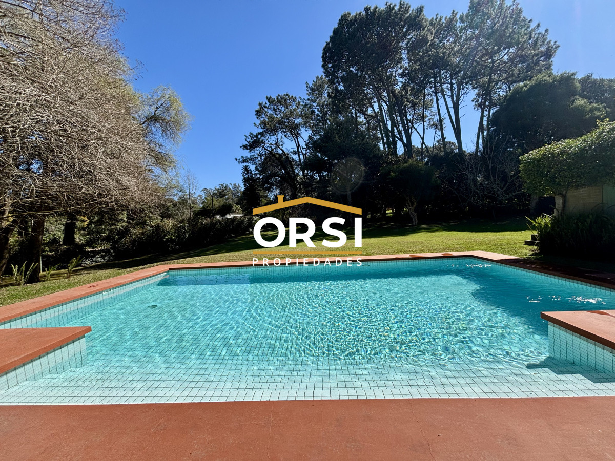 Casa ID.343 - Casa en venta de 5 dormitorios en el Golf