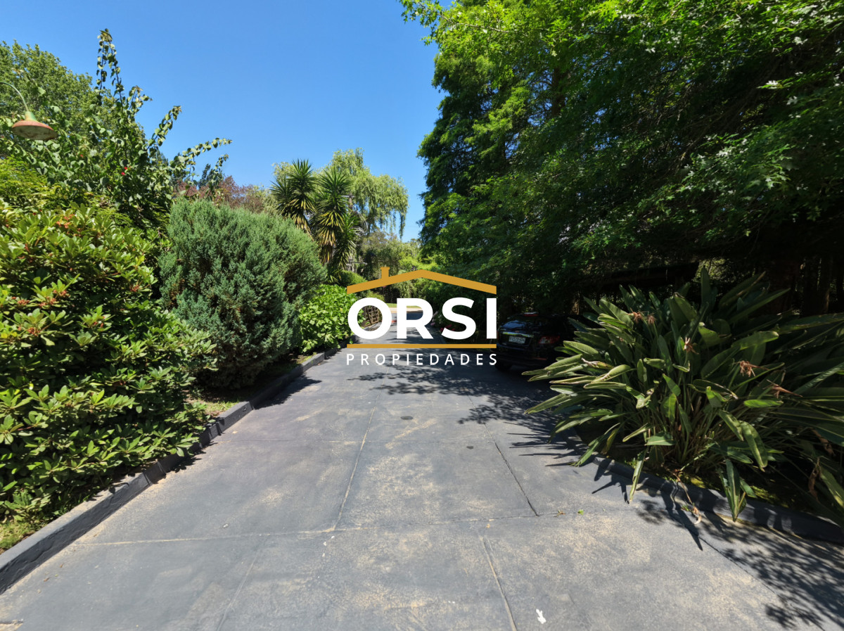 Casa ID.343 - Casa en venta de 5 dormitorios en el Golf