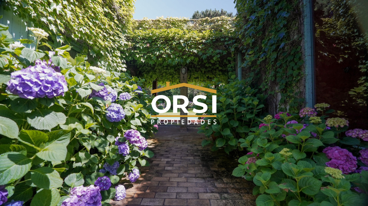 Casa ID.343 - Casa en venta de 5 dormitorios en el Golf