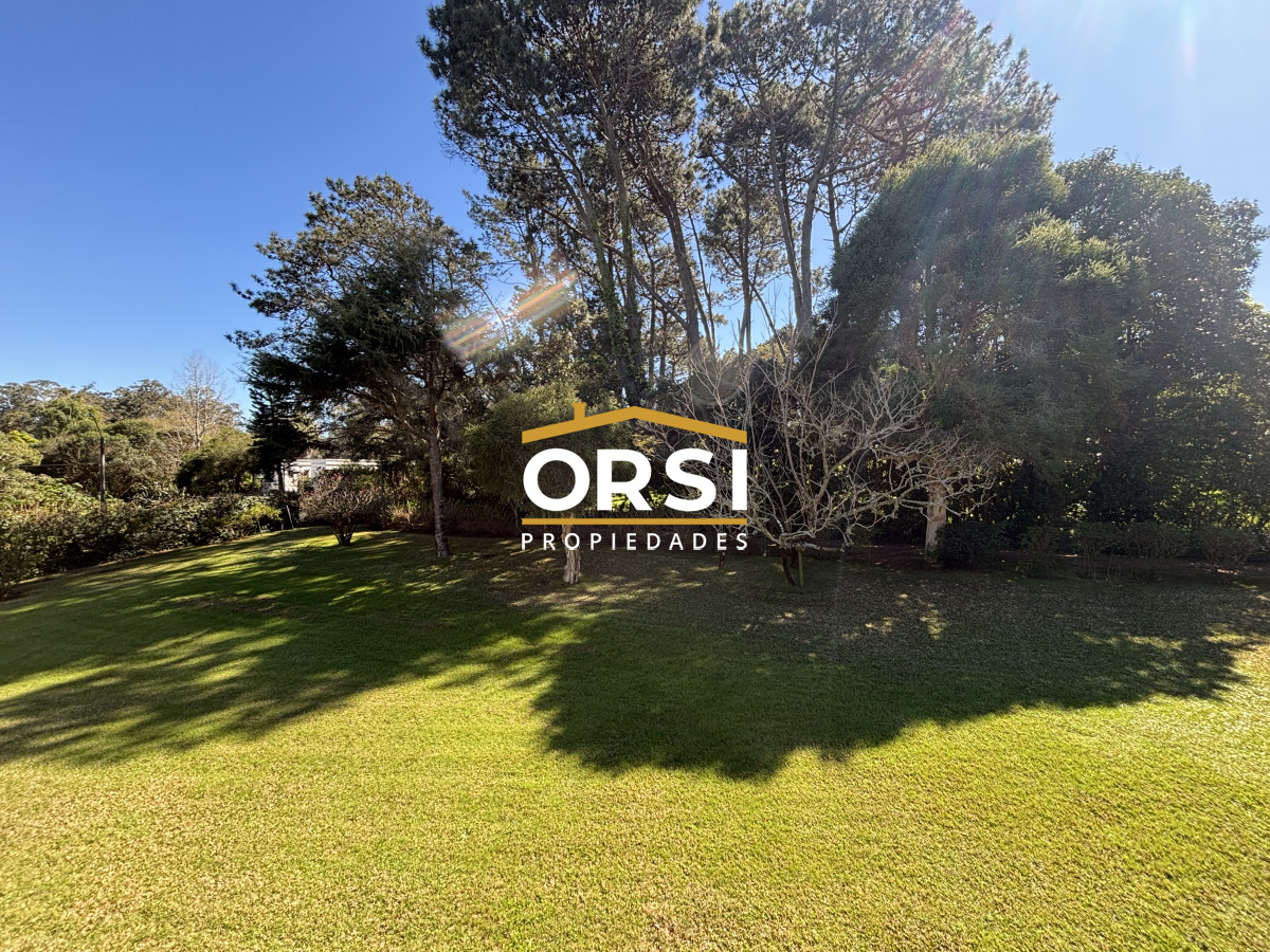 Casa ID.343 - Casa en venta de 5 dormitorios en el Golf