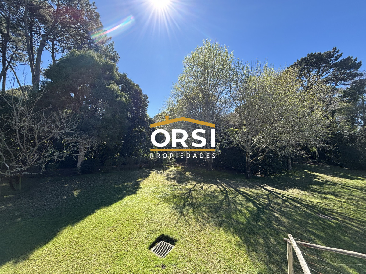 Casa ID.343 - Casa en venta de 5 dormitorios en el Golf