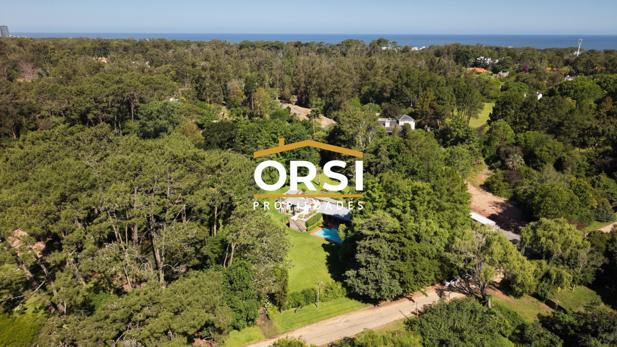 Casa ID.343 - Casa en venta de 5 dormitorios en el Golf