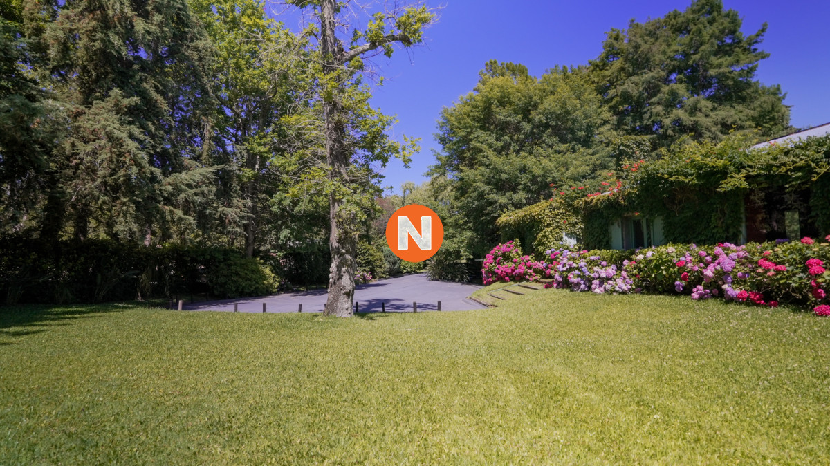 Casa Ref.223981 - Casa en venta de 5 dormitorios en el Golf