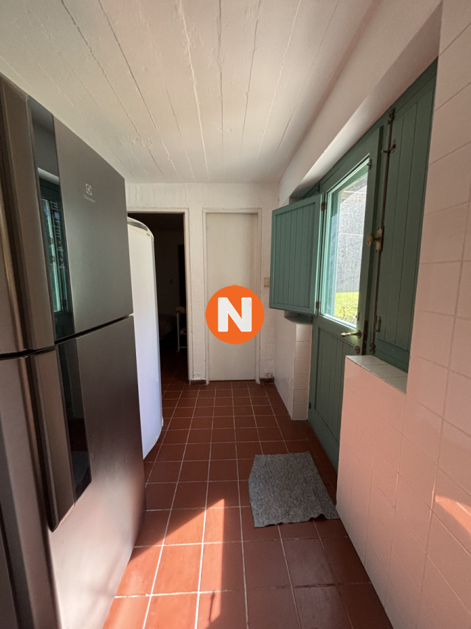 Casa Ref.223981 - Casa en venta de 5 dormitorios en el Golf